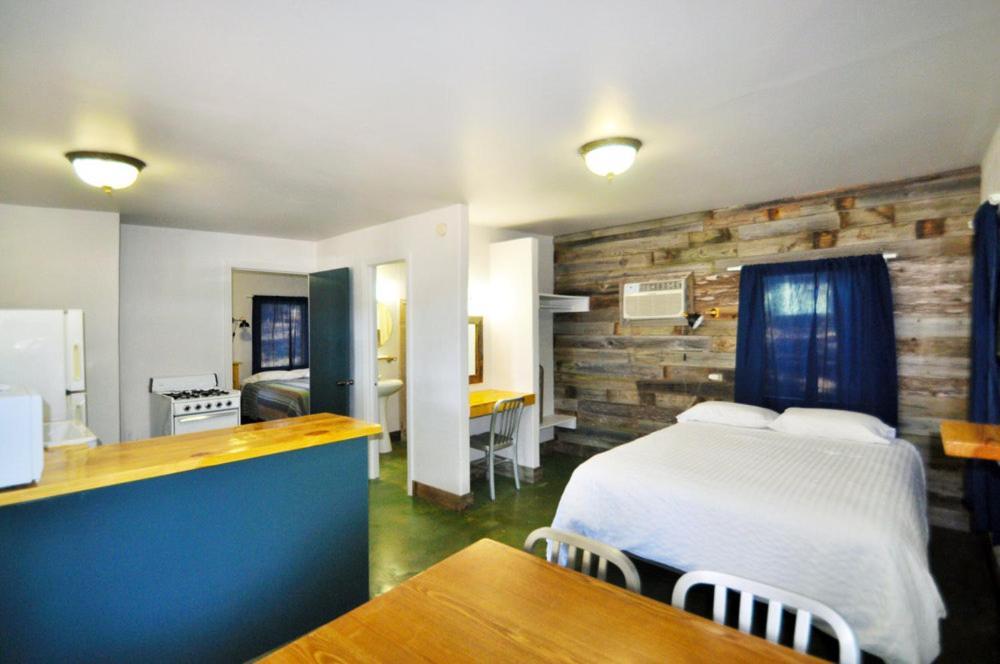 7A Ranch Hotell Wimberley Eksteriør bilde